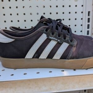 Adidas Men's Black and Cream Sneakers